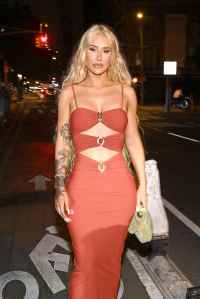 Iggy Azalea What's In My Bag 525